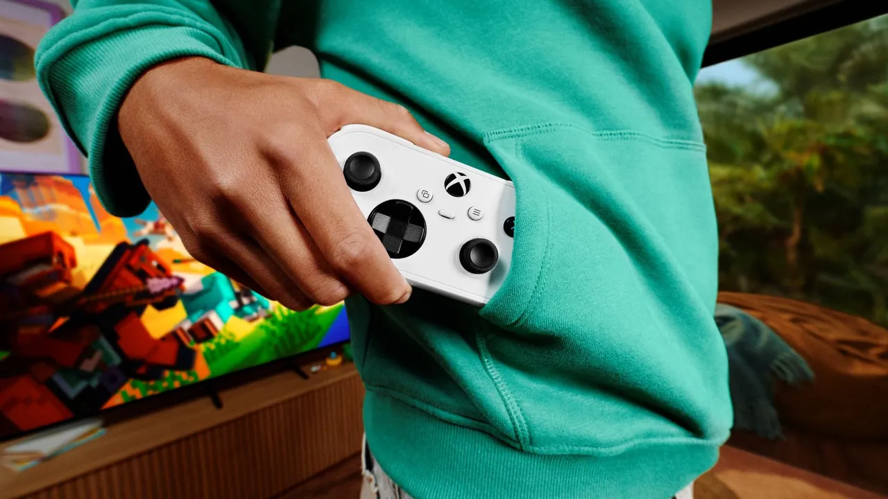 Imagen oficial del nuevo control compacto Xbox Nano Controller
